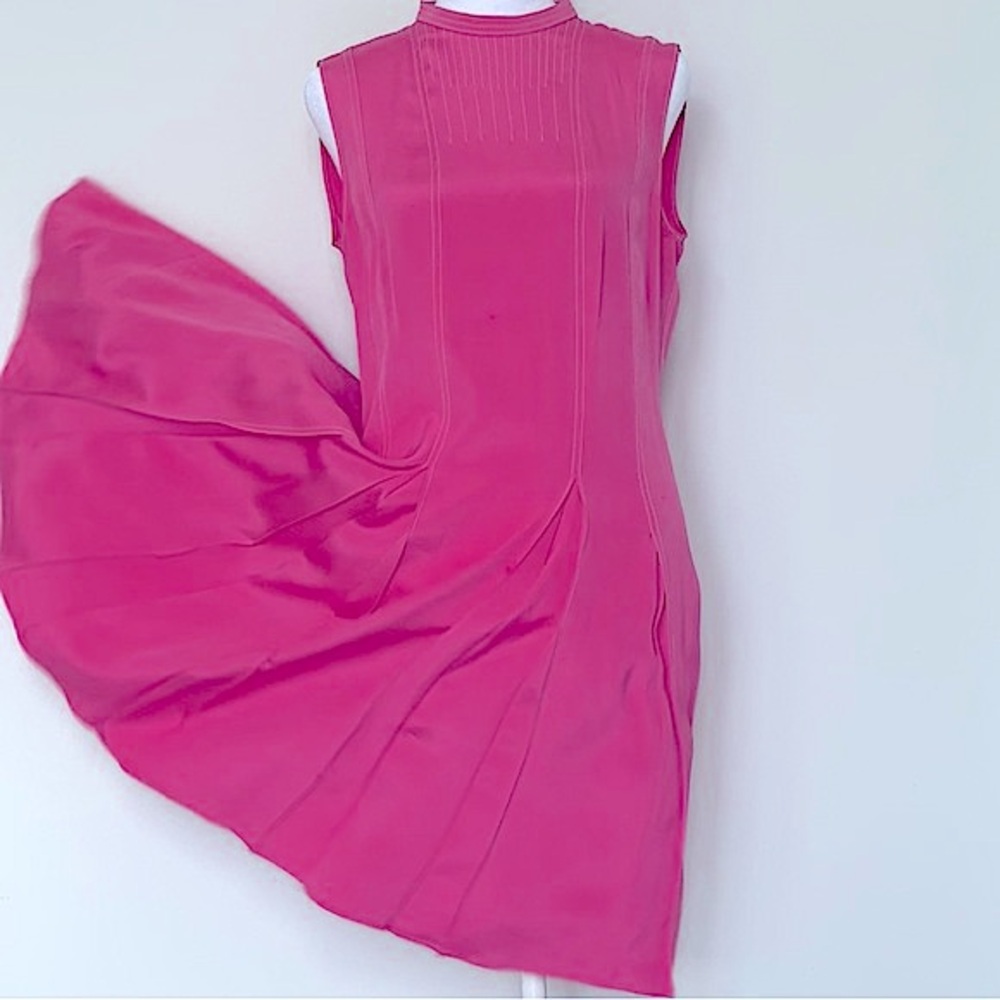 Valentino: Pink Sleeveless Crew Neck Fit & Flare Mini Dress - Picture 4 of 4